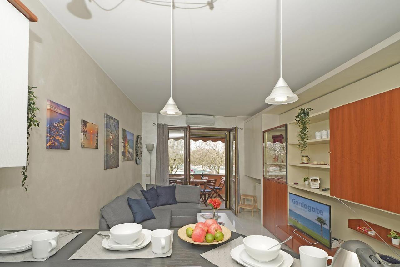 Casa Rudi - Gardagate Daire Sirmione Dış mekan fotoğraf